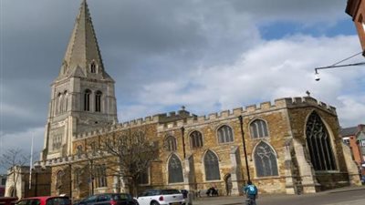 عاجل.. انفجار يستهدف كنيسة بوسط أثنيا وإصابة شرطي