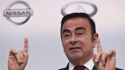 مزاعم بتلقي رجل أعمال سعودي أموال من رئيس 