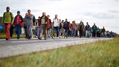 إسبانيا ومالي تتوصلان لاتفاق للعودة الطوعية للمهاجرين