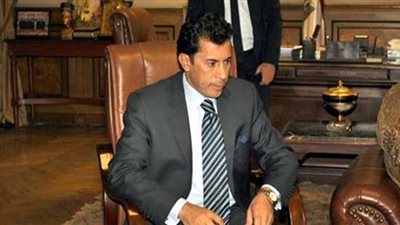 عاجل.. وزير الشباب يحسم الجدل حول حضور الجمهور لبطولة الأمم الأفريقية  