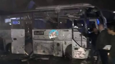 عاجل.. إصابة سائحين اثنين في انفجار أتوبيس سياحي بالمريوطية