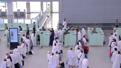 مؤشر العمرة: وصول أكثر من مليوني معتمر للمملكة وإصدار 2.3 مليون تأشيرة