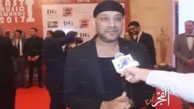 تعرف على موعد جنازة وعزاء والدة المطرب عصام كاريكا