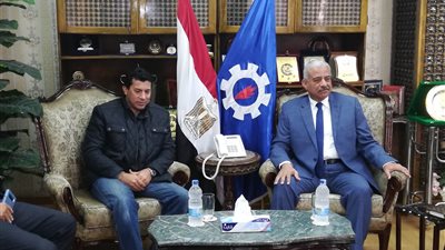 وزير الشباب والرياضة: دراسة تنظيم ماراثون زايد الخيري بالسويس 