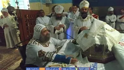 بعد عودته من المستشفى.. الأنبا يؤانس يترأس صلاة القداس بكاتدرائية الملاك ميخائيل بأسيوط (صور)