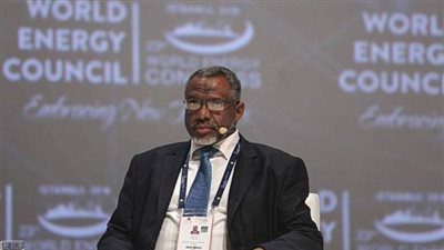 رئيس الوزراء السوداني يُعطل حسابه في فيسبوك