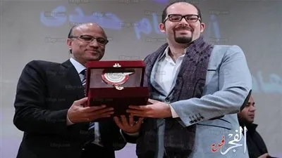 'الفجر' تهنئ طارق حافظ وميرفانا ماهر لتكريمهما بمسابقة التفوق الصحفي (صور)