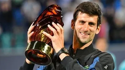 ديوكوفيتش يتوج بلقب بطولة مبادلة الاستعراضية للتنس 