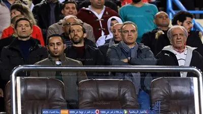 مارتن لاسارتي يجتمع بجهازه المعاون في الأهلي