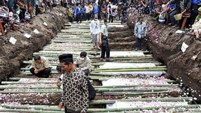 ارتفاع حصيلة ضحايا تسونامي إلى 431 قتيلاً