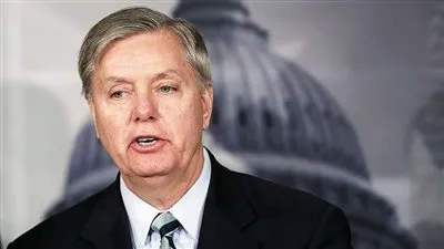 سناتور جمهوري يطالب ترامب بإعادة النظر في الإنسحاب من سوريا