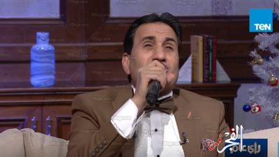 أحمد شيبة يبكي على الهواء (فيديو) 