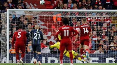 جوارديولا يصدم جماهير مانشستر سيتي قبل لقاء ليفربول