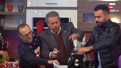 شاهد.. توفيق عكاشة 