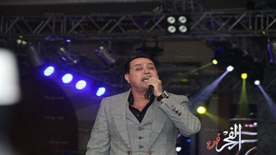 فؤاد وحكيم وفيفي عبده وصوفينار يشعلون رأس السنة على كورنيش النيل (صور) 