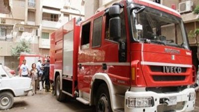 عاجل.. حريق هائل بـ5 مصانع في شبرا الخيمة