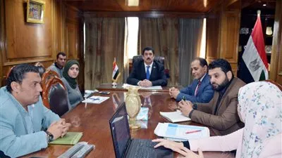 محافظ القليوبية: إنشاء مراكز تكنولوجية جديدة وميكنة الخدمات للمواطنين (صور)