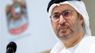 قرقاش: الميليشيات الحوثية تتاجر بمساعدات الشعب اليمني