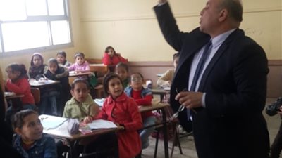 وكيل تعليم الدقهلية يتفقد سير الامتحانات بالمدارس (صور)