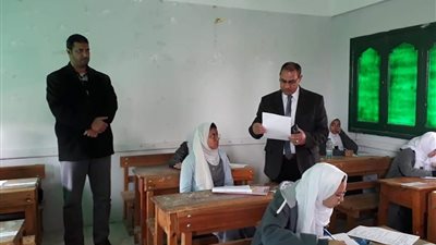 هدوء في امتحانات الشهادتين الابتدائية والإعدادية بأزهر البحر الأحمر (صور)