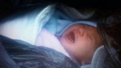 العثور على رضيع بمطبخ مستشفى ملوى العام 