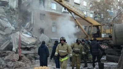  روسيا: ارتفاع حصيلة ضحايا انهيار مبنى سكني إلى 16 قتيلاً