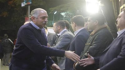 العامري فاروق وأسامة الشيخ يقدمون واجب العزاء في الإعلامي محمد السباعي (صور)