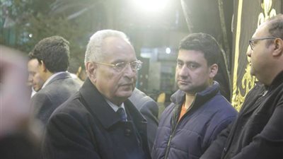 بهاء أبو شقة يقدم العزاء في الإعلامي محمد السباعي (صور) 