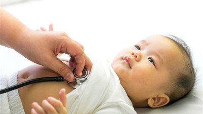 أعراض وأسباب متلازمة الطفل الرمادي