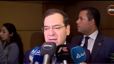 وزير البترول: نعمل على جعل مصانعنا 