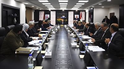 الحكومة الفلسطينية تستنكر فرض حماس ضرائب في غزة