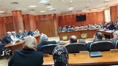 محافظ بورسعيد: سرعة الإنترنت ستصل إلى 40 ميجا بالمحافظة خلال أشهر