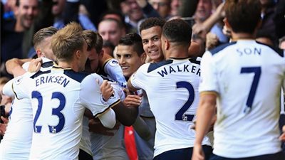 مانشستر يونايتد يقترب من نجم توتنهام