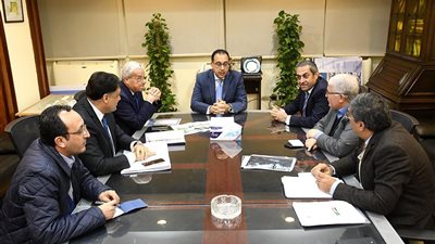 رئيس الوزراء: 