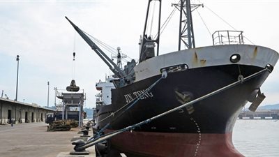 فقدان 8 أشخاص إثر اصطدام مركب صيد بسفينة شحن في الصين