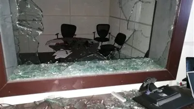 دول الأزماتXأسبوع.. اقتحام مقر التليفزيون بغزة.. وفتح: عمل جبان