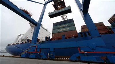 برلين تؤكد تسرب مواد كيميائية من سفينة الشحن المنكوبة في بحر الشمال