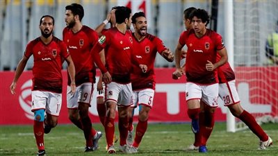 مدرب منتخب مصر يصدم نجم الأهلي