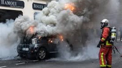 محتجون يهاجمون منزل المتحدث باسم الحكومة الفرنسية