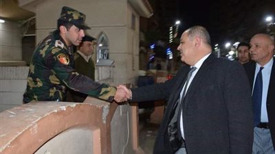محافظ الغربية ومدير الأمن يتفقدان خدمات تأمين الكنائس (صور)