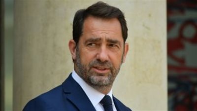 وزير الداخلية الفرنسي: 50 ألفا شاركوا بتظاهرات السترات الصفراء