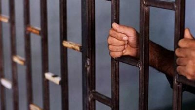 إيداع رئيس حي مصر القديمة ومقاول قفص الاتهام لتقاضي رشوة مليوني جنيه