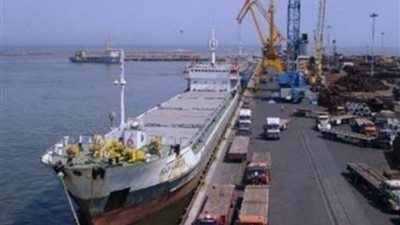 شحن ٥٠٠٠ طن صودا كاوية من ميناء غرب بورسعيد 