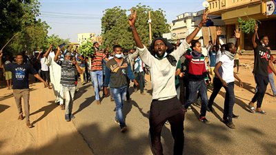 اعتقال 14 أستاذا من جامعة الخرطوم في وقفة احتجاجية