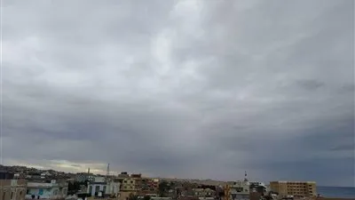 موجة من الطقس السيئ تضرب البحر الأحمر.. والمحافظ يرفع درحة الاستعداد