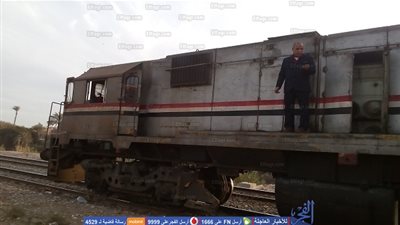 نشوب النيران بأحد القطارات في قنا (صور)