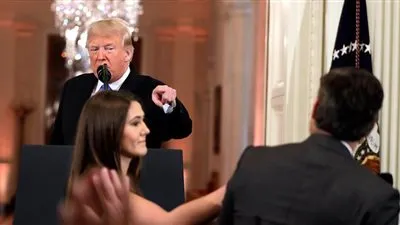 مشادة في البيت الأبيض بين ترامب و مراسلة CNN (فيديو)