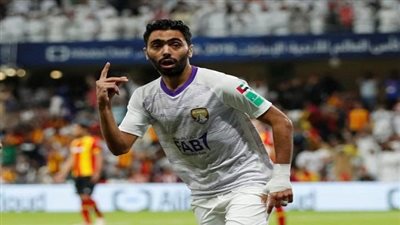 حسين الشحات ينهي أزمة 3 مراكز في الأهلي (تقرير)