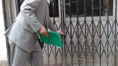 عزل مدير مستشفى بهتيم بشبرا الخيمة لسوء حالة النظافة وغلق مطبخ المستشفى (صور)