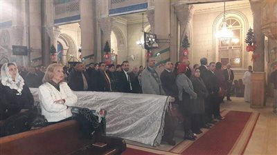 بدء قداس عيد الميلاد المجيد في الكنيسة المرقسية بالإسكندرية